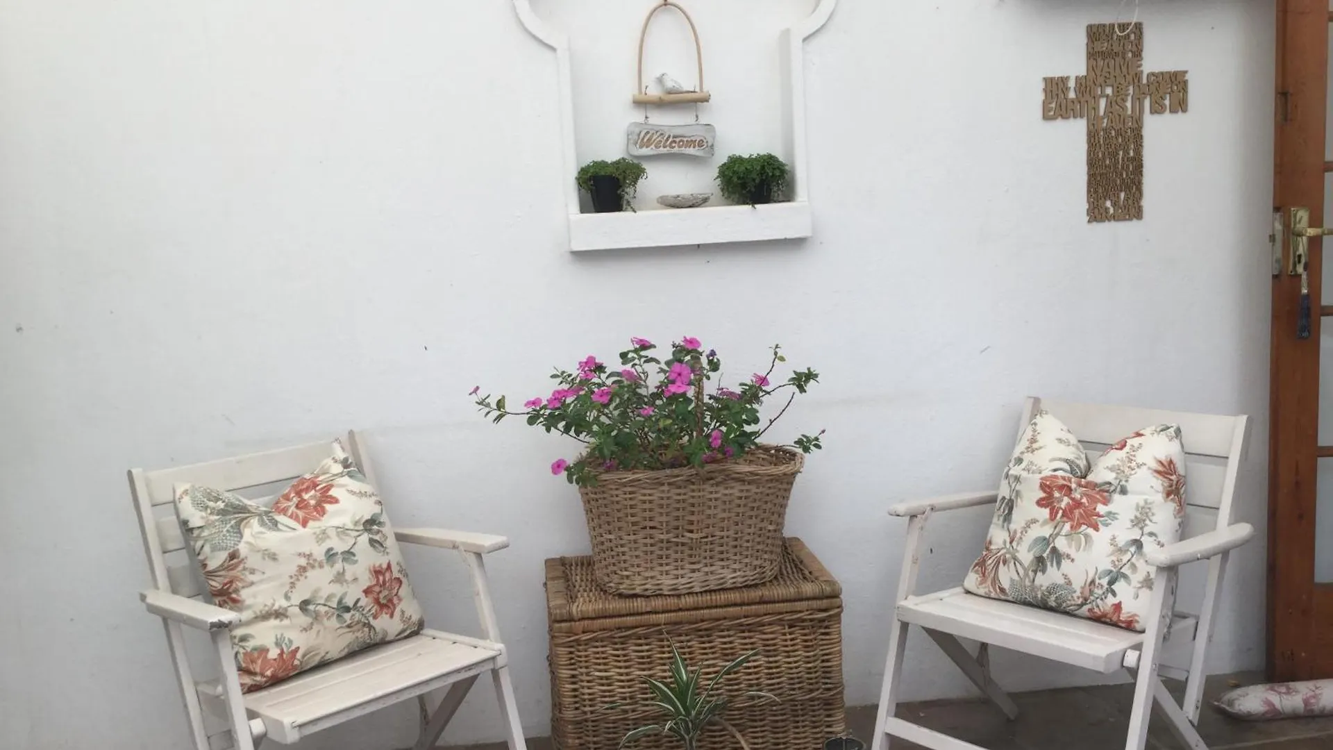 7 Kent And Kings Road Apartment Cape Town