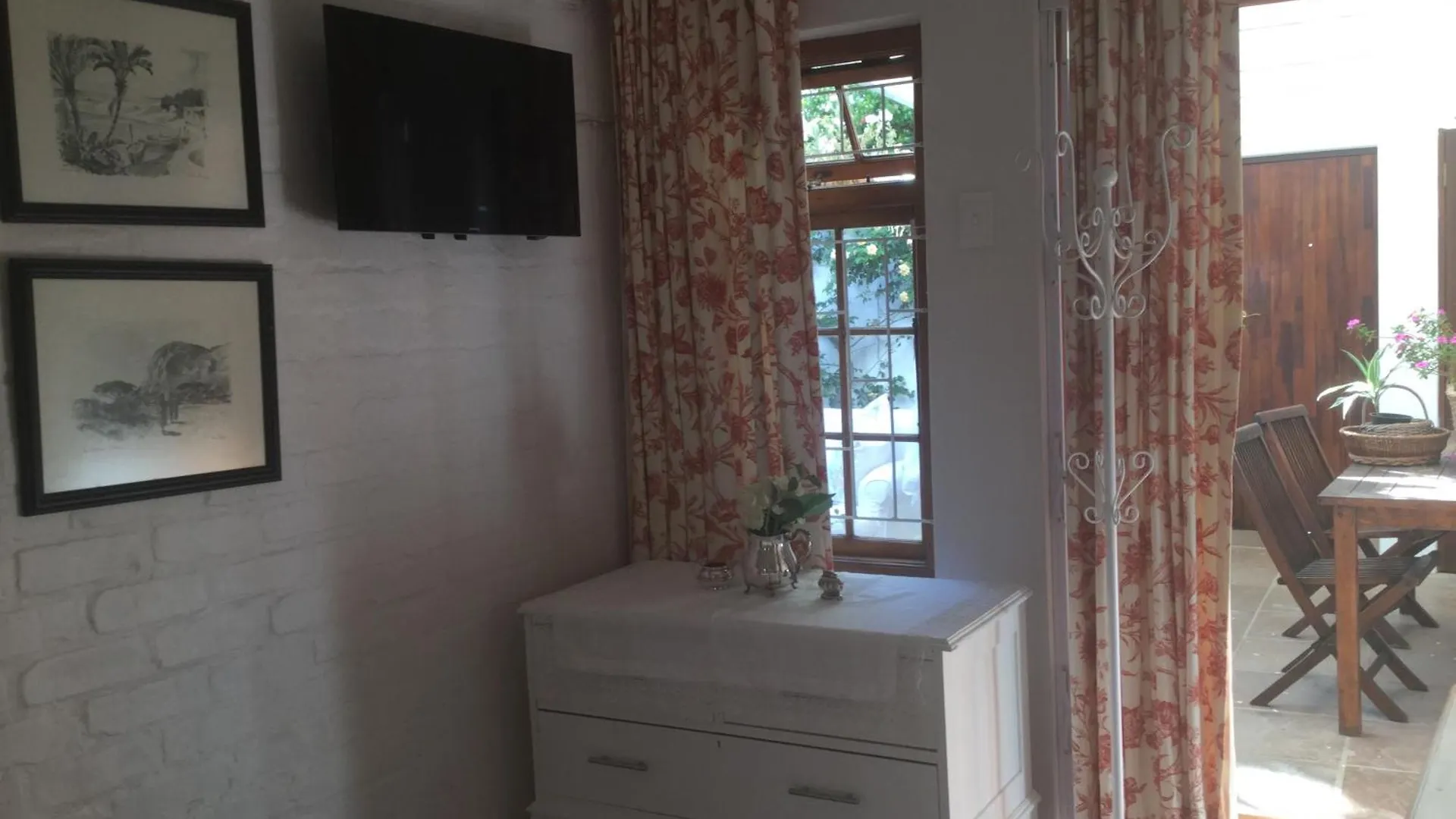 7 Kent And Kings Road Apartment Cape Town South Africa
